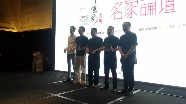 1481350540601153.png blob.png