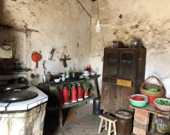 1552274318552872.png image.png